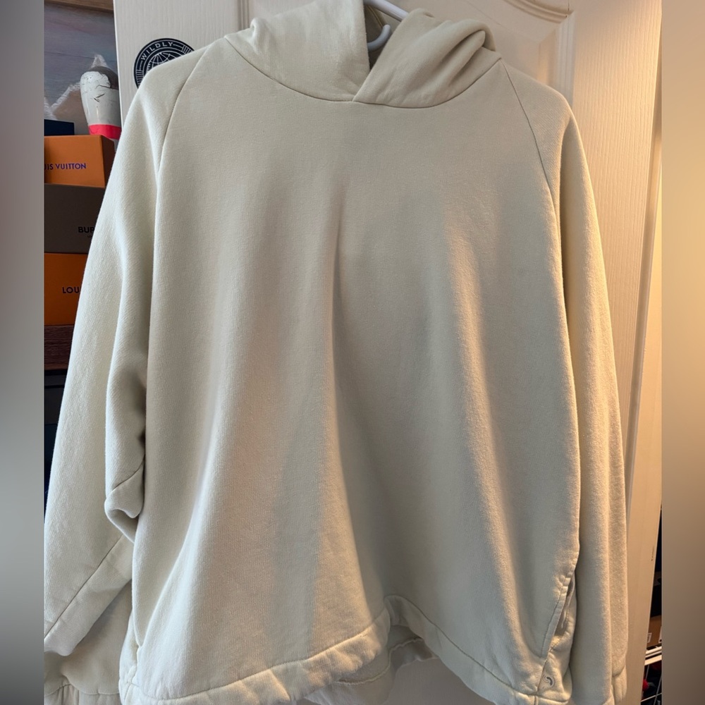 Men’s Urban Outfitters Standard Cloth Hoodie